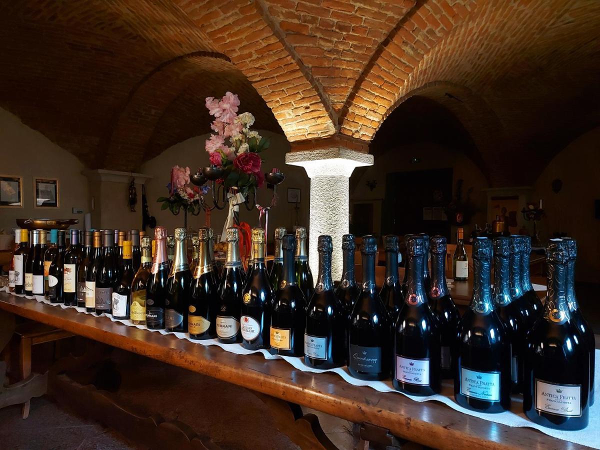 A' La Table Du Sommelier Chambres D Hotes & Restaurant Saint-Vincent Eksteriør bilde
