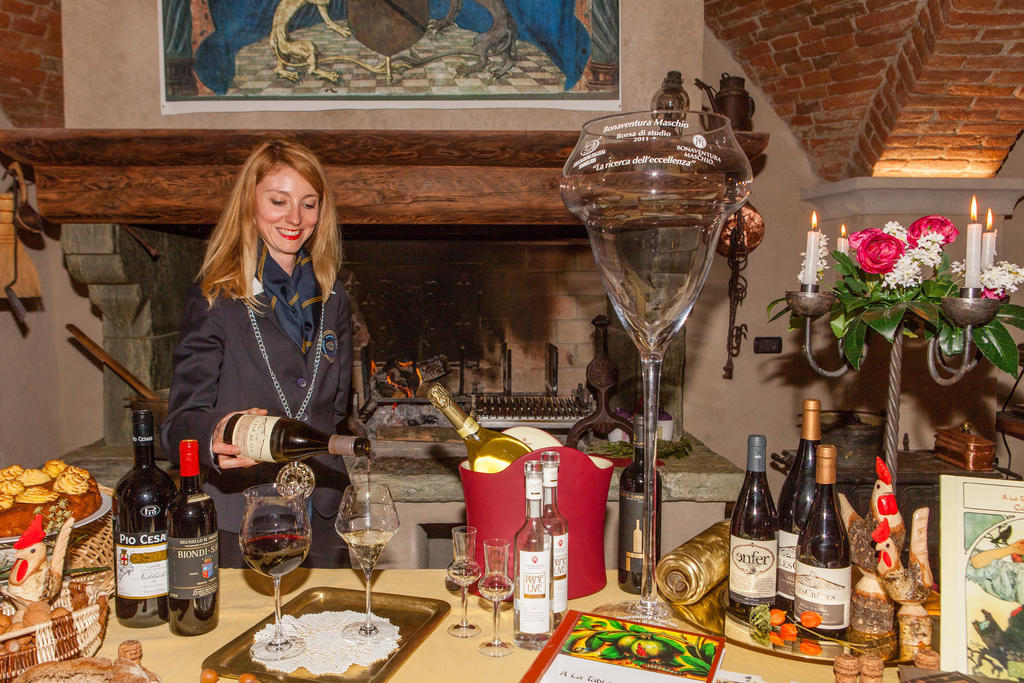 A' La Table Du Sommelier Chambres D Hotes & Restaurant Saint-Vincent Eksteriør bilde