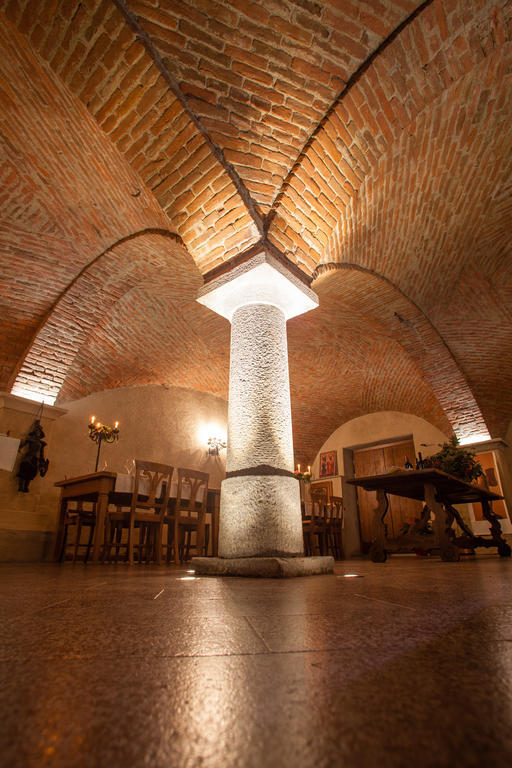 A' La Table Du Sommelier Chambres D Hotes & Restaurant Saint-Vincent Eksteriør bilde